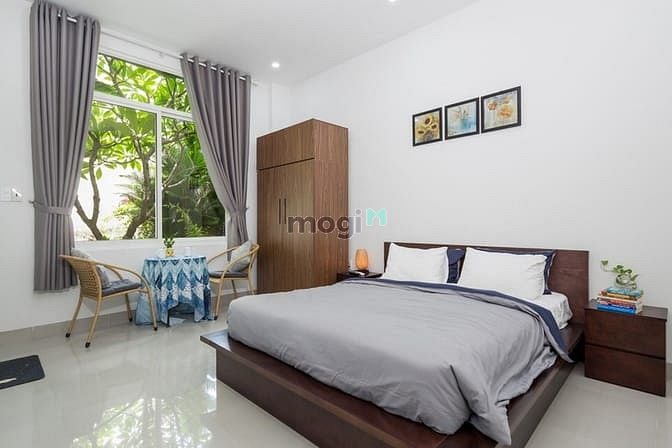 Hình ảnh Nhà sân vườn 4 phòng ngủ gần Phạm Văn Đồng - B275