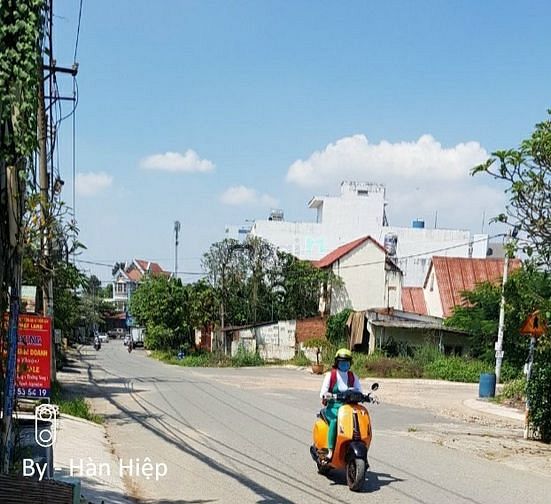 Hình ảnh Hót Hót Hót - Đất Bến Xe Miền Đông - Bệnh Viện Ung Bướu