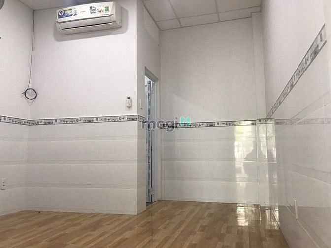 Hình ảnh Nguyên căn 1 trệt 1 lầu ,2PN,thoáng mát,chỉ10tr