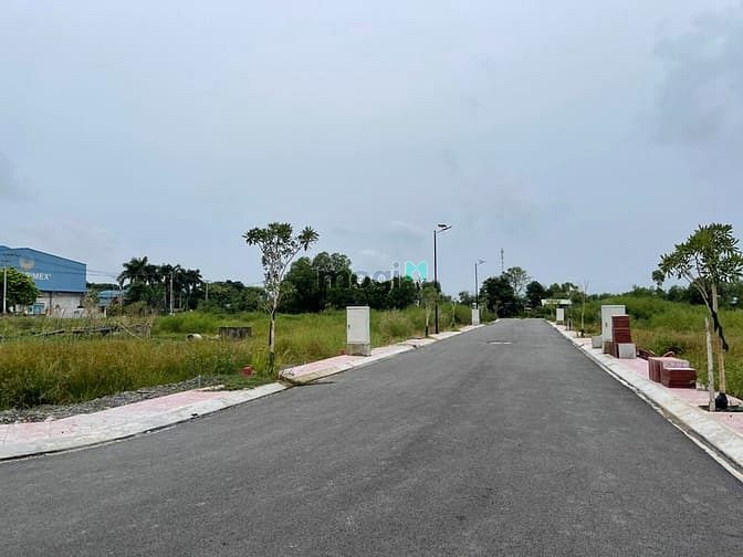 Hình ảnh Đất thổ cư Bình Chánh,dt 80m2, Sổ Hồng Riêng, MT đường Hoàng Phan Thái