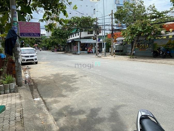 Hình ảnh Cho thuê nhà DT: 7 x 22, 1 trệt 3 lầu đường số 5 Lý Phục Man, Q7