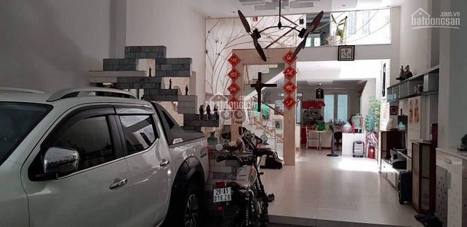 Hình ảnh Cho thuê nhà DT: 7 x 22, 1 trệt 3 lầu đường số 5 Lý Phục Man, Q7
