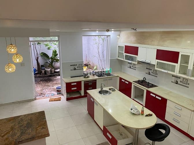 Hình ảnh Cho thuê nhà DT: 7 x 22, 1 trệt 3 lầu đường số 5 Lý Phục Man, Q7