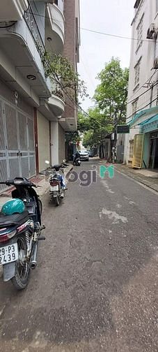 Hình ảnh Bán đất Hoàng Quốc Việt, phân lô, ô tô , vỉa hè, DT 72m, giá 10 tỷ 450