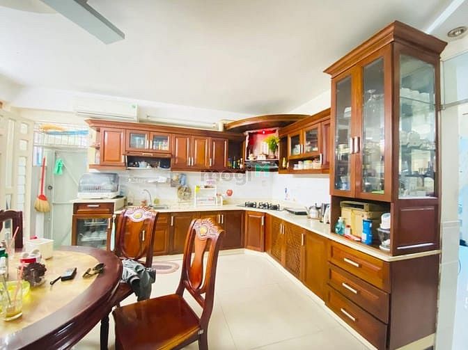 Hình ảnh Bán CHDV Đất Thành P6 Tân Bình 120m2 20Phòng, giá 15.5 tỷ.80tr/tháng.
