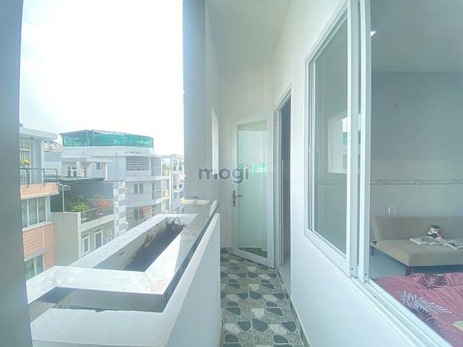 Hình ảnh CHDV Ban Công FULL NT có máy giặt Âu Dương Lân Quận 8