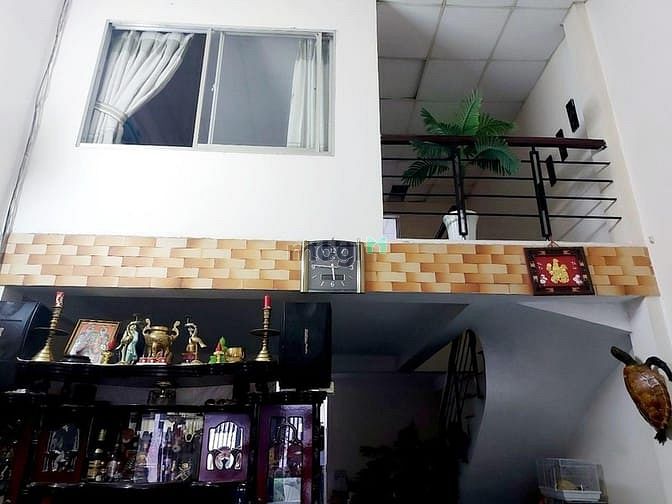 Hình ảnh HXH Lạc Long Quân,2 tầng, 74m2 giá chỉ 7.9 tỷ