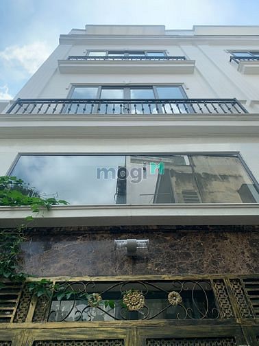 Hình ảnh bán nhà đường nguyễn thượng hiền p5 bình thạnh 4 tầng, 6.7tỷ.
