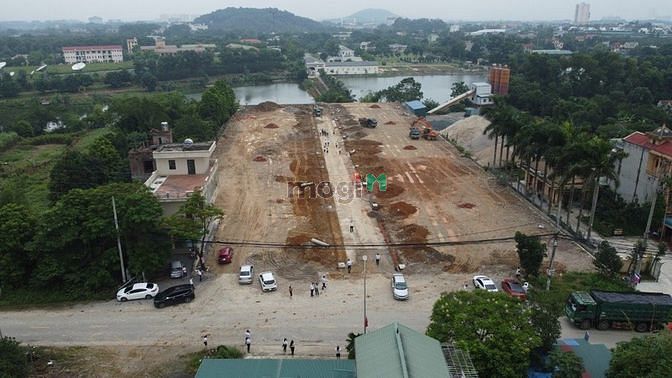 Hình ảnh Căn biệt thự view hồ 3 mặt thoáng - siêu phẩm tại siêu đô thị Hòa Lạc.