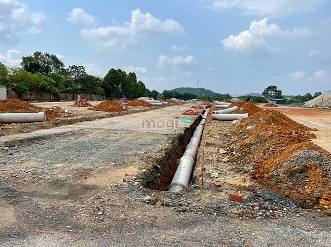 Hình ảnh Căn biệt thự view hồ 3 mặt thoáng - siêu phẩm tại siêu đô thị Hòa Lạc.