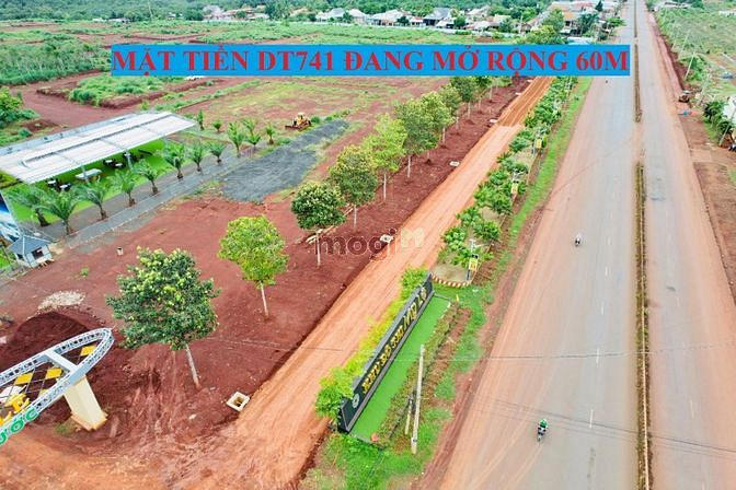 Hình ảnh Cơn sốt đất nền tại Bình Phước sỡ hữu ngay 100m2 giá 380tr, MT DT741