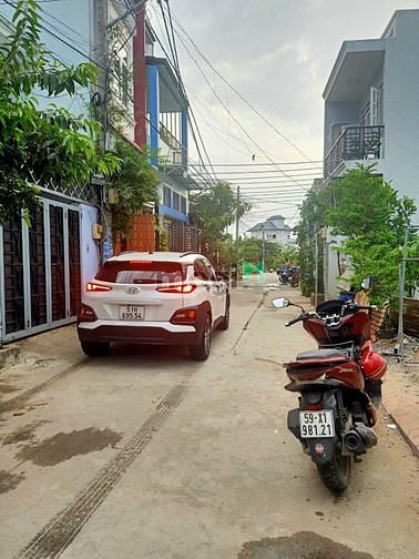 Hình ảnh Bán đất hẻm 24 đường võ văn hát ,P long trường ,Q9 (TPTĐ)