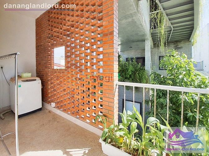 Hình ảnh Nhà 3 tầng 3 phòng ngủ không gian xanh - B554