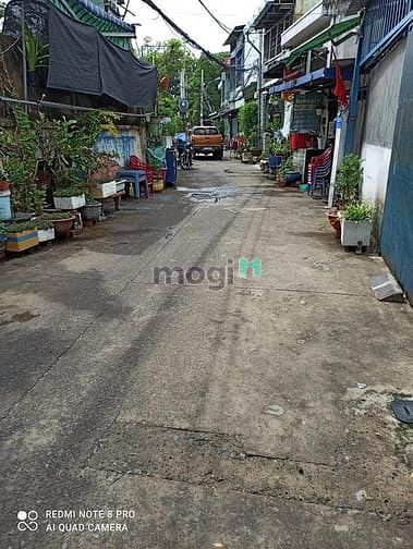 Hình ảnh Bán gấp nhà hẻm xe tải Lê Trọng Tấn