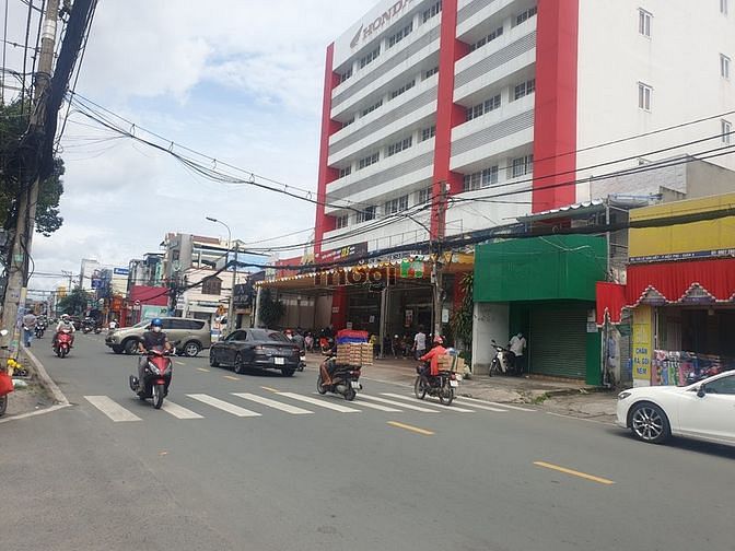 Hình ảnh VIÊN KIM CƯƠNG CUỐI CÙNG - Khuôn đất 1300m2 mặt tiền Lê Văn Việt - Q9