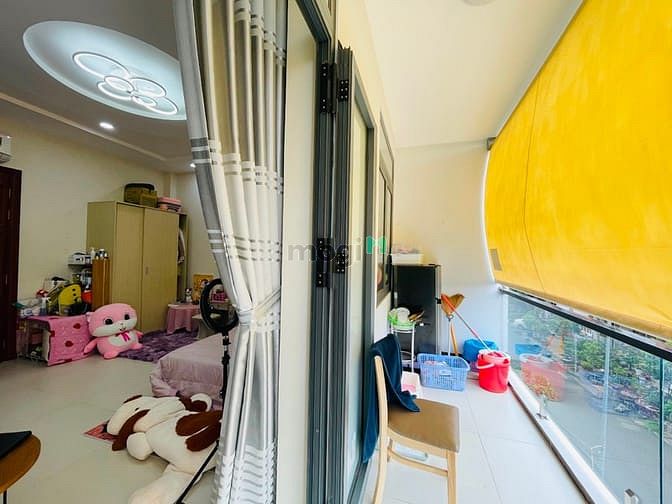 Hình ảnh CHDV mới xây đường Nguyễn xí, view thoáng phòng sạch sẽ.
