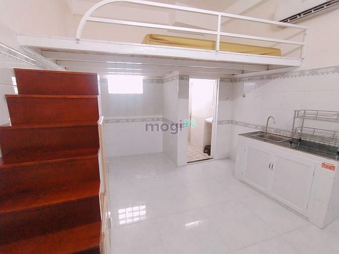 Hình ảnh Phòng gác lửng cao cấp cho thuê, cửa số thoáng mát, quận Tân Phú