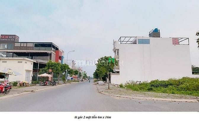Hình ảnh bán đất cầu sáng tỉnh lộ 10 ( 100m2 ) rằng trường học cư dân đông