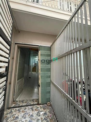 Hình ảnh Bán nhà hẻm Đất Thánh , 84m2 , 3 tầng , chỉ 6.3 tỷ.