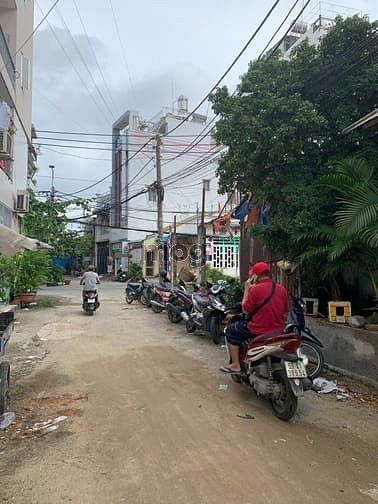 Hình ảnh Bán đất hẻm 110 Tô Hiệu. DT 8x18.5m. 2 sổ riêng. Giá 12 tỷ