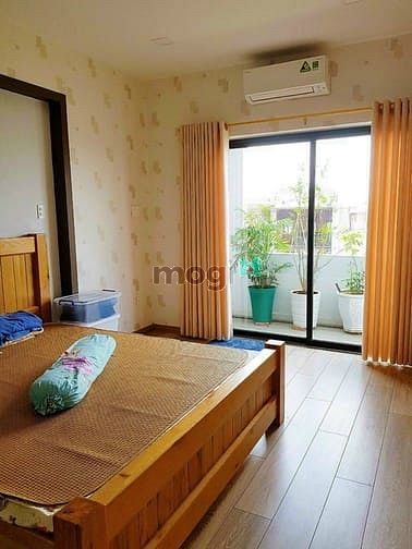 Hình ảnh Biệt Thự Ngay Gigimall, 200m2 , 4 lầu, Gần Sông, P.HBC, Giá 85tr/m2