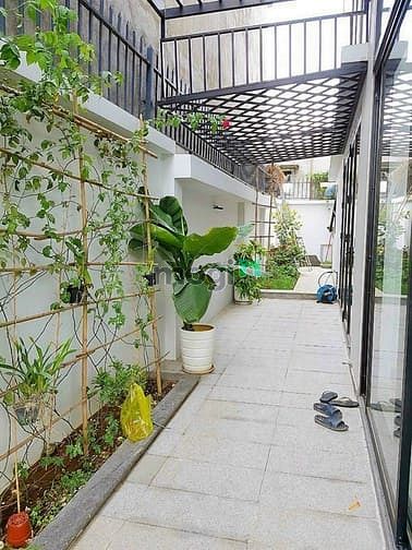 Hình ảnh Biệt Thự Ngay Gigimall, 200m2 , 4 lầu, Gần Sông, P.HBC, Giá 85tr/m2