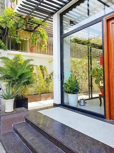 Hình ảnh Biệt Thự Ngay Gigimall, 200m2 , 4 lầu, Gần Sông, P.HBC, Giá 85tr/m2