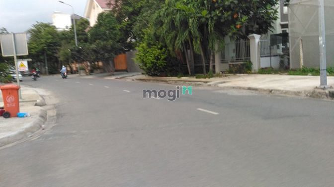 Hình ảnh Bán đất KDC Sông Giồng, Q.2. Giá 180tr/m2 (308m2, góc 3MT, sổ đỏ)