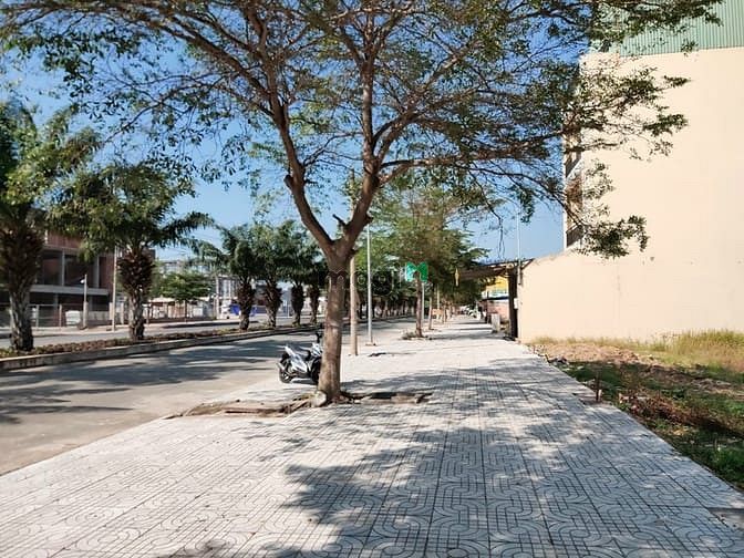 Hình ảnh Tài chính 1 tỷ 600 đến 2 tỷ sở hữu nền Thổ cư KDC Tên Lửa 2, sổ riêng