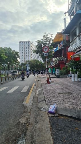 Hình ảnh Cho thuê nhà góc 2mt Hoàng Sa P Tân Định Quận 1 .
