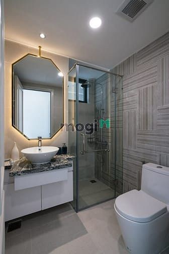 Hình ảnh 𝐂𝐡𝐨 𝐭𝐡𝐮ê Trang Chủ MB66.COM / Đăng Ký Tặng 66K 𝐆𝐨𝐥𝐝 𝐕𝐢𝐞𝐰, quận 4 🏫82m2 2pn 2wc
