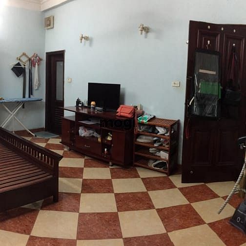 Hình ảnh Cho thuê nhà ở 994 Đường Láng, có sân rộng 25m2.