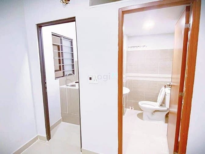 Hình ảnh Mb6623 nạp rút nhanh chóng có ban công giá rẻ đẹp quận 10