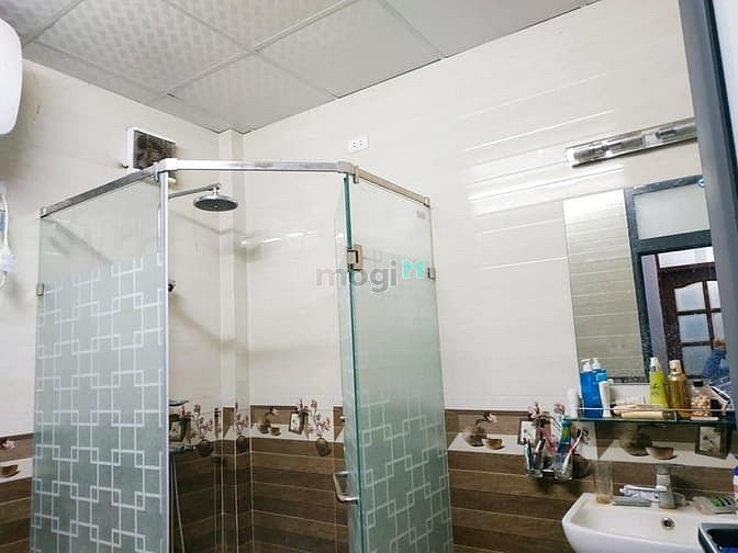 Hình ảnh Cực hiếm - Hơn 2 tỷ - TT thủ đô - Trần Quý Cáp - 25m2, 4T - 3 ngủ.