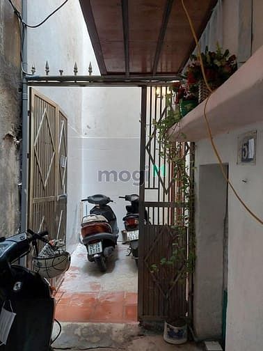 Hình ảnh Nhà Khâm Thiên, 31m2, 3 tầng, ở ngay, 2.25 tỷ