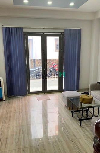 Hình ảnh 🏠Hẻm đậu được 🚗 sau Mặt tiền 1 căn P3 Quận Tân Bình
