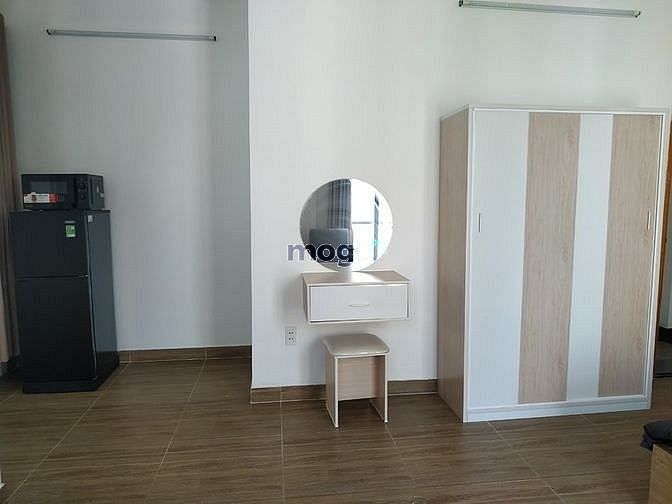 Hình ảnh Mb6623 nạp rút nhanh chóng trung tâm q3 sát q1 full nội thất cửa sổ view ban công