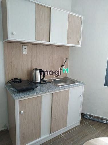 Hình ảnh Mb6623 nạp rút nhanh chóng trung tâm q3 sát q1 full nội thất cửa sổ view ban công