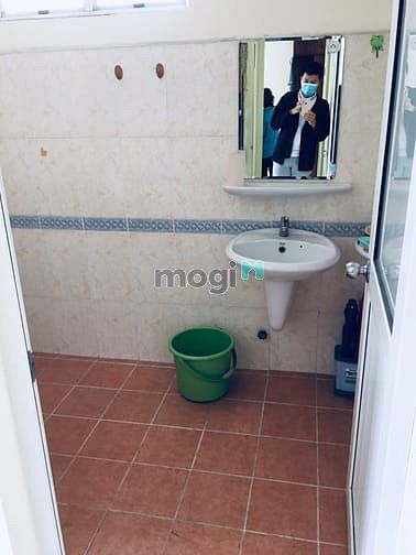 Hình ảnh Chính Chủ cho thuê 2PN CENTRAL GARDEN - Q1 GIÁ 12TR