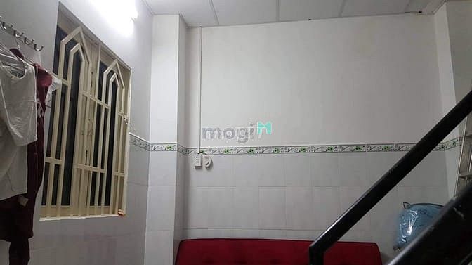 Hình ảnh Nhà nhỏ 12m2 Trung Tâm Quận 7 Cần Bán