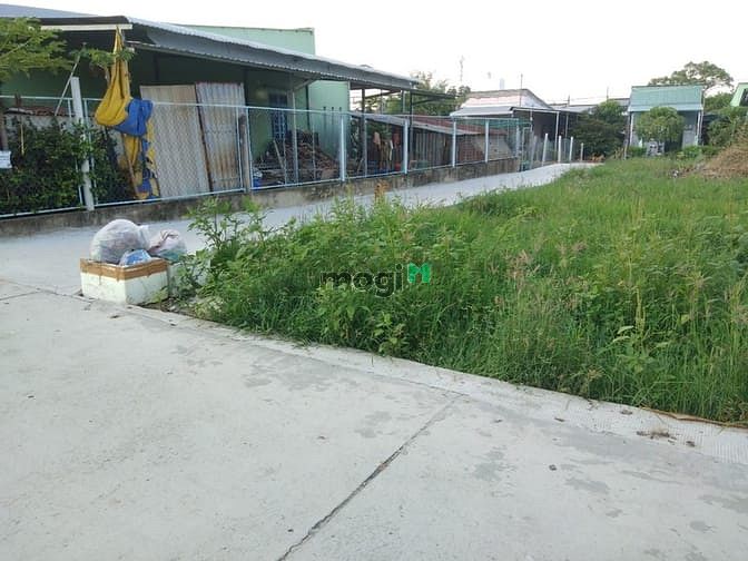 Hình ảnh Kẹt vốn vì Covid, cần bán mấy nền đất thổ đẹp giá chỉ 14tr/m2.