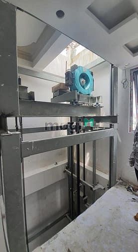 Hình ảnh Siêu phẩm Mặt Tiền Q1 - Nguyễn Văn Cừ, ngang gần 5m , kc 7 tầng, 36ty