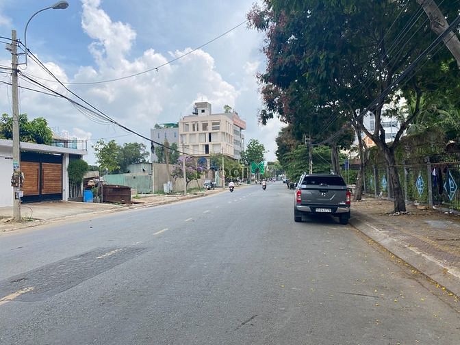 Hình ảnh Bán đất 2MT đường Nguyễn Văn Hưởng, Thảo Điền Quận 2. 310m2 - 77.5 tỷ