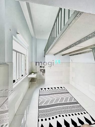 Hình ảnh Phòng trọ có gác giá siêu rẻ ngay trung tâm Lê Văn Sỹ - Tân Bình