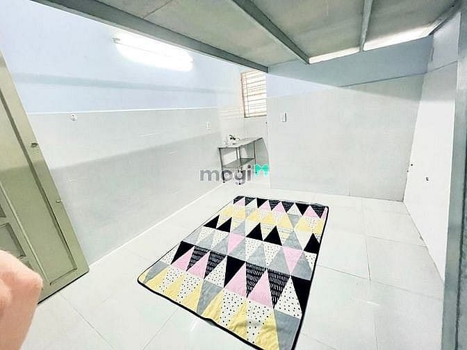 Hình ảnh Phòng trọ có gác giá siêu rẻ ngay trung tâm Lê Văn Sỹ - Tân Bình