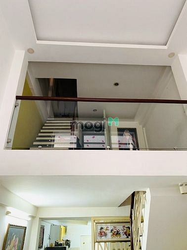 Hình ảnh Bán Gấp nhà 3 tầng, 2MT hẻm Bà Hạt Q10