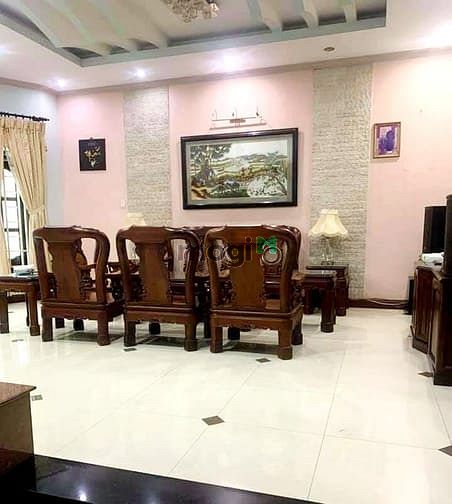 Hình ảnh Bán Biệt Thự CỔ 2 MT 585 M2 Phạm Ngọc Thạch 585 M2, P 6, QUẬN 3
