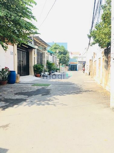Hình ảnh Đất dg Lê Văn việt ngay Vincom Q9.ĐT:88,3m2 - đường 8m giá: 72tr/m2