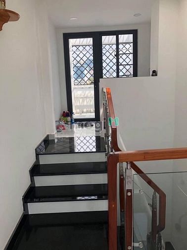 Hình ảnh Cho thuê nhà 75/2 Nguyễn Cửu Vân P17 Bình Thạnh.