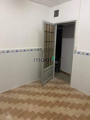 Hình ảnh Cho thuê Phòng trọ mới mặt iền chợ quận 4